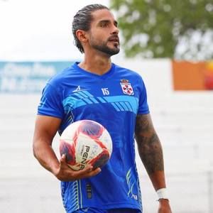 Meet your Posher, Robertito